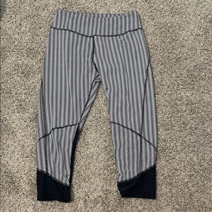 Kyodan Black and White Patterned Leggings